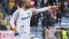 Ники Михайлов бесен след поредната издънка на Левски