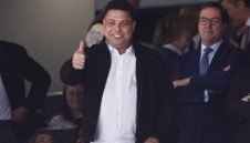 Феномена с трета сватба, взе млада булка + СНИМКИ