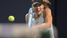 Шарапова отпадна още на старта в Торонто, последва примера на своя бивш възлюбен Гришо