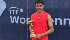 Иван Иванов спечели първа титла в кариерата си при мъжете