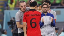 Бенто напуска Южна Корея