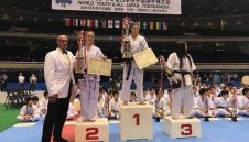 Шест медала и абсолютна шампионска титла за каратеките ни в Япония