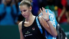 Плишкова се озори здраво, но спечели първия си мач за сезона в Бризбейн