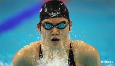 Китай кове олимпийци във военни лагери