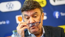 Определил Боби за "боклук мръсен" иска да е президент на БФС