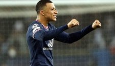 Лудост: ПСЖ предлага на Мбапе рекорден договор със заплата от 100 млн. евро