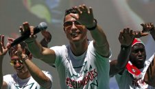 Роналдо кастрира Португалия с играта си