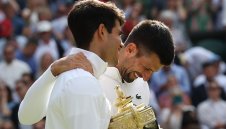 Злато за Алкарас, сълзи за Джокович в Париж