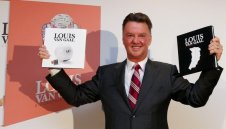 Ван Гаал представи автобиография