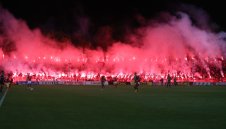 ЕВРОБОЕЦ: Стотици ултраси на ЦСКА посрещнаха героите от Базел + ВИДЕО