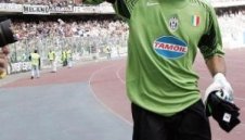 Буфон се отметна: Реших да остана в Юве