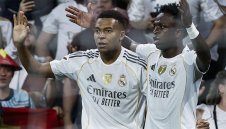 Вини и Родриго разбраха, че трябва да играят за Мбапе