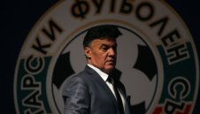 В името на едно 40-годишно приятелство