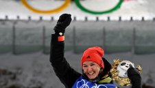 Германка спечели в индивидуалното на 15 км биатлон, нашите се провалиха