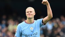 Не е зле! Холанд прибира астрономическа заплата в Ман Сити