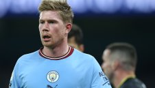 Потвърдено. Де Бройне не пътува за Германия, болен е