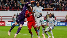 Шалке остана без защита за Шампионска лига