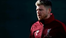 Пет години по-късно: Защитник се сбогува с Ливърпул