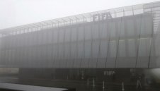 За първи път футболист с протеза излиза на терена