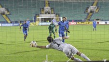 Равенството с Витоша е успех за Левски, български треньор щяха да го изгонят с шутове