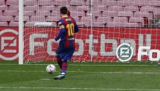 Меси носеше кафе на Роналдиньо, но беше готов да яде глезени