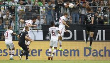 Без Швайнщайгер толкова - Аугсбург тресна Байерн