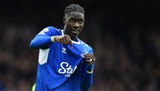 Астън Вила троши трансферния си рекорд с белгиец