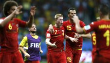 "Червените дяволи" гризнаха САЩ и са на 1/4 финал