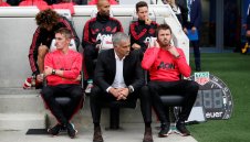 Карагър: Юнайтед трябва да се отърве от Моуриньо 