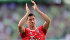 Ще има ли трансфер? Барса предложи 40 млн. и бонуси за Лева