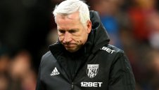 Уест Бромич се раздели и с Алан Пардю