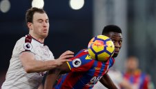 Юнайтед може да преотстъпи Фосу-Менса на Валенсия