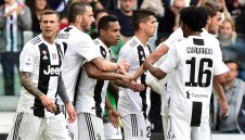 Юве забрави Аякс! Автогол короняса "Старата госпожа" за осма поредна година