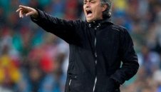 Жозе премина към "тъмната страна" + СНИМКА