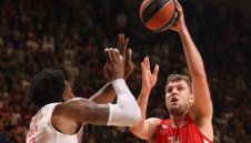 Везенков и Олимпиакос паднаха в Белград, Евролигата ще има нов шампион