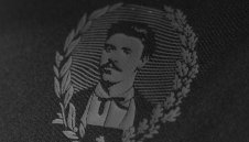 Левски пусна в продажба култова фланелка + СНИМКИ