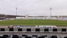 "Смърфовете" са готови да играят на "Васил Левски"