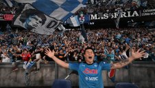 Ето кога Ким преминава в Манчестър Юнайтед