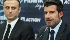 Гений във футбола идва за шоуто на Бербатов и Фиго