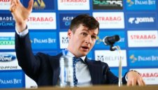 Левски е на колене: Представлението свърши. Завесата се спусна. Маските паднаха