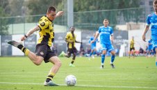 Новата голова машина на Ботев избухна, но руснаци обърнаха „канарчетата“