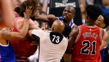 След повече от 3 години Торонто укроти Биковете