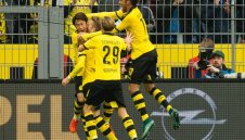 Батман, Робин и възроден самурай пребиха "малките баварци"