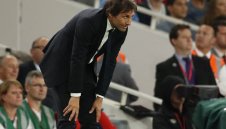 Конте: Не съм спал две нощи, Челси пак се превръща в средняк