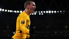 Гризман и 10 от Атлетико разплакаха Арсенал на "Емиратс"