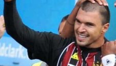 Хюз твърдо разчита на Божинов