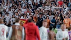 Средно по 34 хиляди на стадионите на световното клубно до момента