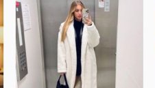 Футболно гадже пръска сексапил с ефирно бельо + СНИМКИ