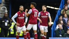 Астън Вила разби Евертън, карамелите се закотвиха на дъното