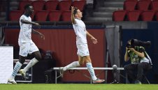 Милан договори френски национал